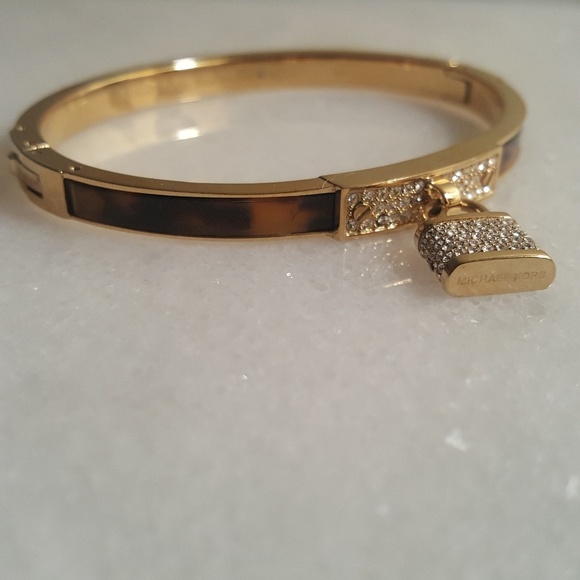 Michael Kors Padlock Cuff (NWOT) - Picture 7 of 9